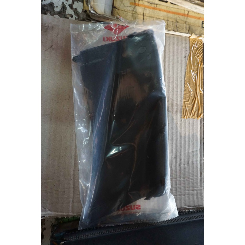 Cap Front Cover Tutup Derek Towing Hook Bumper Suzuki Ertiga ASLI SGP!