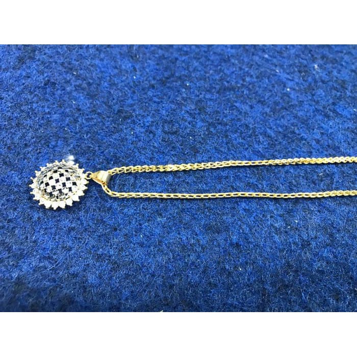 Kalung liontin bunga matahari