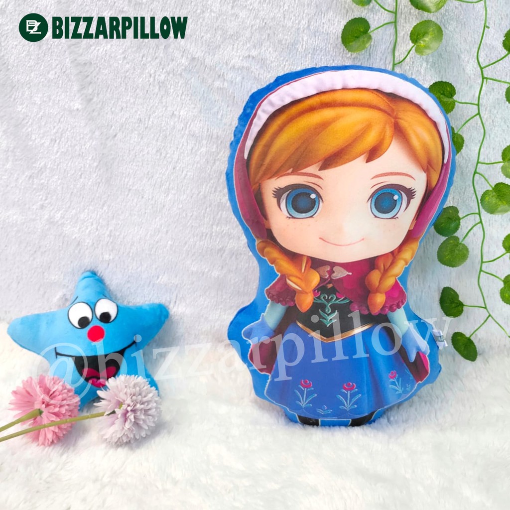 Bizzarpillow Bantal Karakter Elsa Anna Size M BZ046