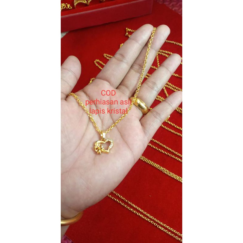 kalung mas lapis kristal