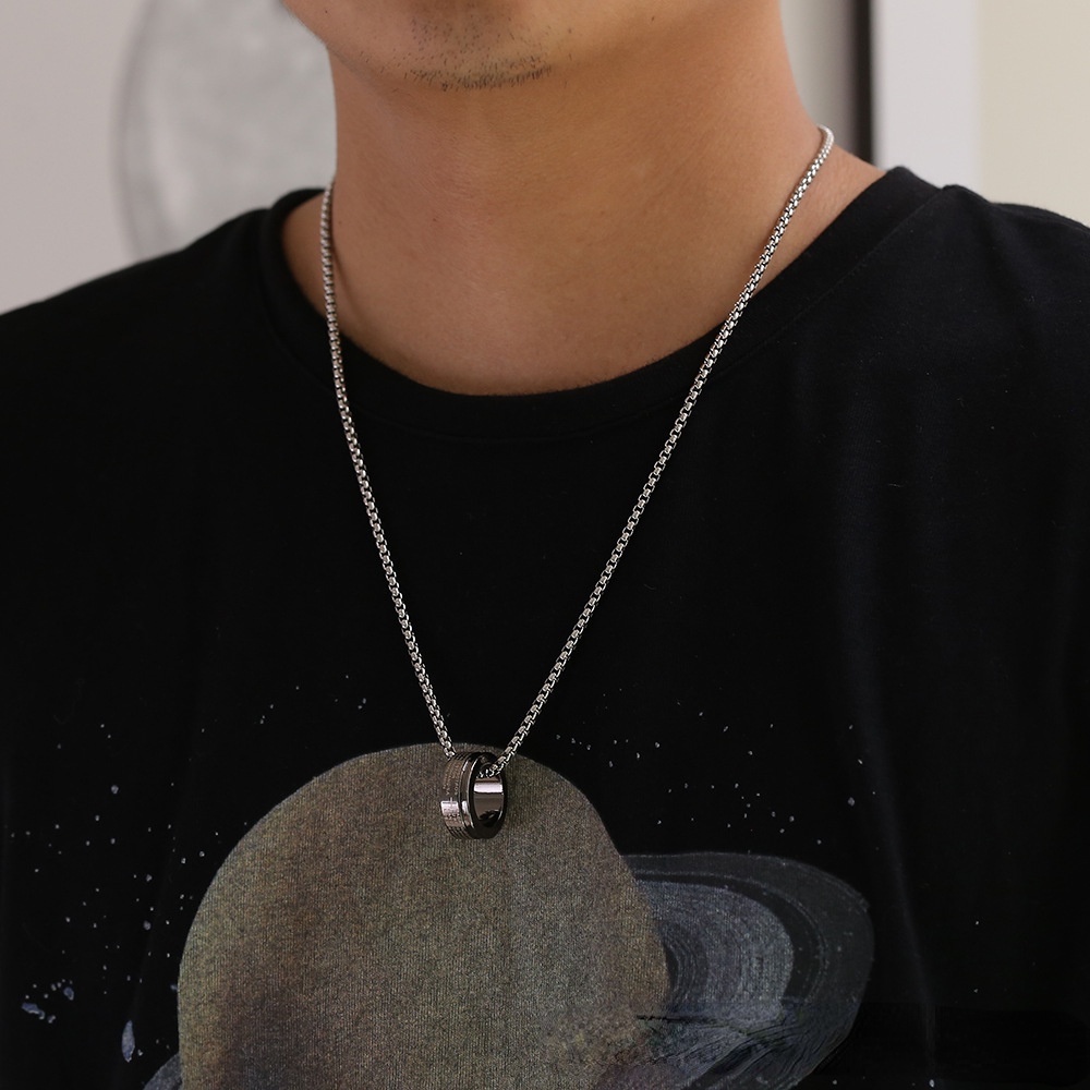 Kalung Rantai Klavikula Dengan Liontin Cincin Bahan Logam Warna Silver Untuk Pria