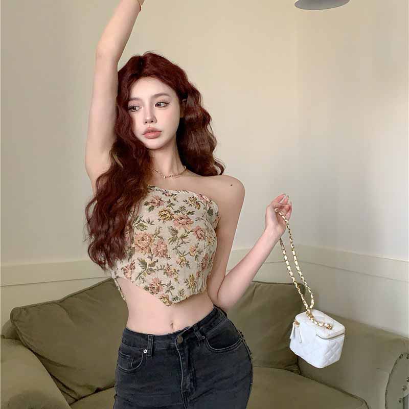 Gaun Gaya Korea Wanita Backless Satu Bahu Tube Top Gaun Bunga Kecil Paket Lembut Hip Rok Pendek