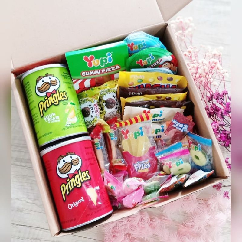 

HAMPERS SNACK MAKANAN GIFT BOX BIRTHDAY ULTAH ULANG TAHUN CHRISTMAS NATAL TAHUN BARU VALENTINE