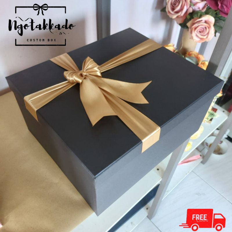 

KOTAK KADO PREMIUM UKURAN 30x25x15 HARDBOX TEBAL