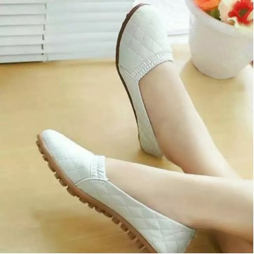 Sepatu Flatshoes Wanita Emboss Sintetis