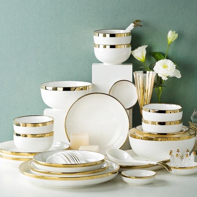 Blanc Plate Set isi 18 / paket piring Putih Gold