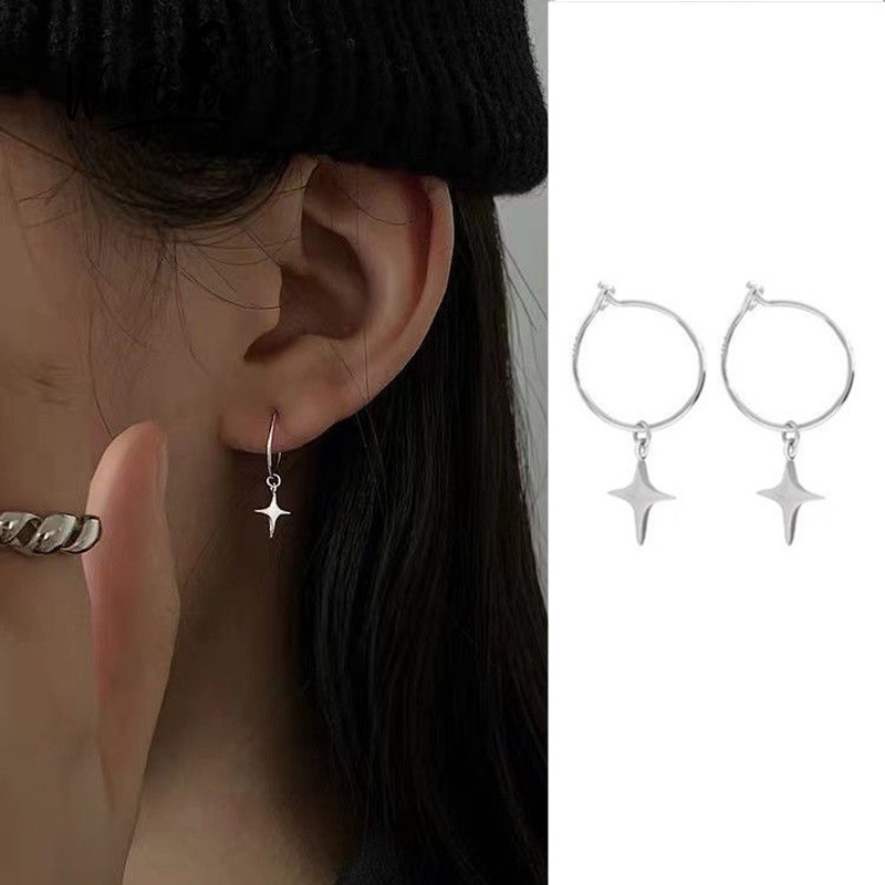 1 Pasang Anting Hoop Bentuk Bintang Lingkaran Warna Silver Gaya Korea Untuk Wanita