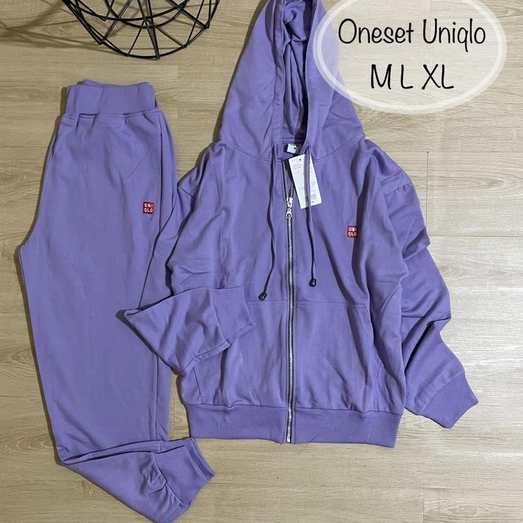 Paling Sesuai.. One set Uniqlo Setelan Jaket Sweater Zipper Uniqlo Celana Jogger Wanita Setelan Olah