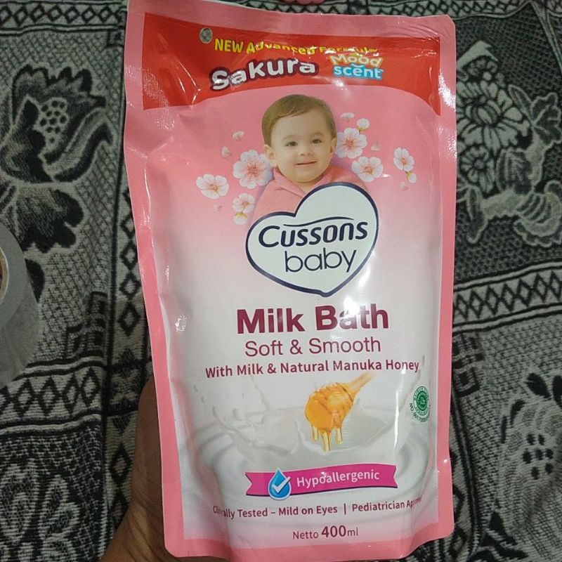 Cussons Baby Milk Bath Soft &amp; Smooth 400 ml original murah