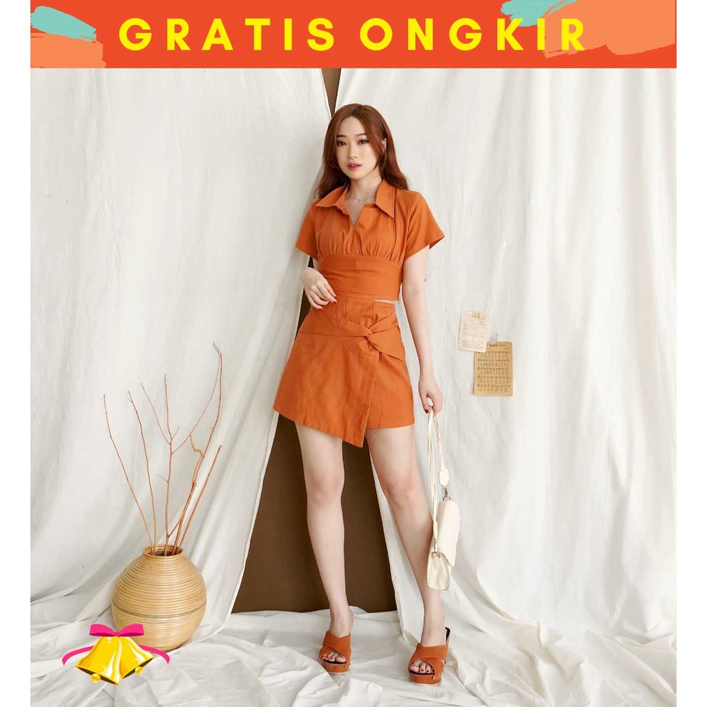 COTTONBELLS CASUAL JUMPSUIT WANITA AIMARA CROP PLAID V SET PANTS (LR - JS 1750)-1