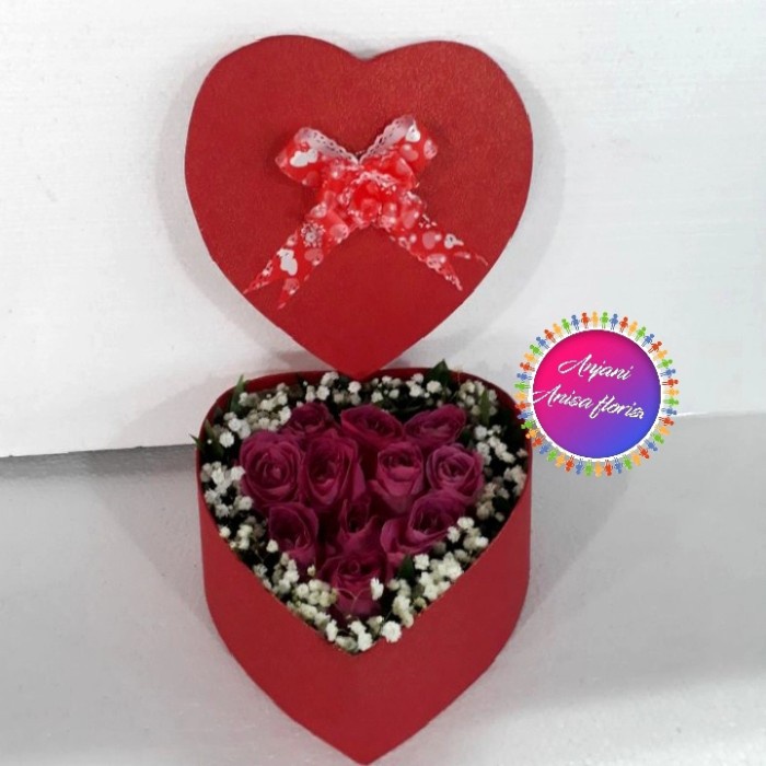 

bunga box mawar/kado ultah/valentine