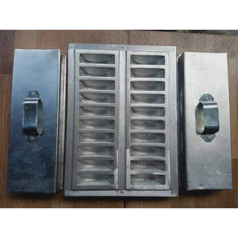 CETAKAN KUE PUKIS LKS 7.5