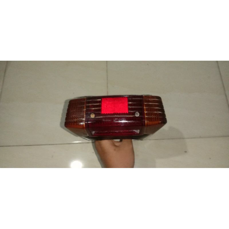 lampu belakang rc100