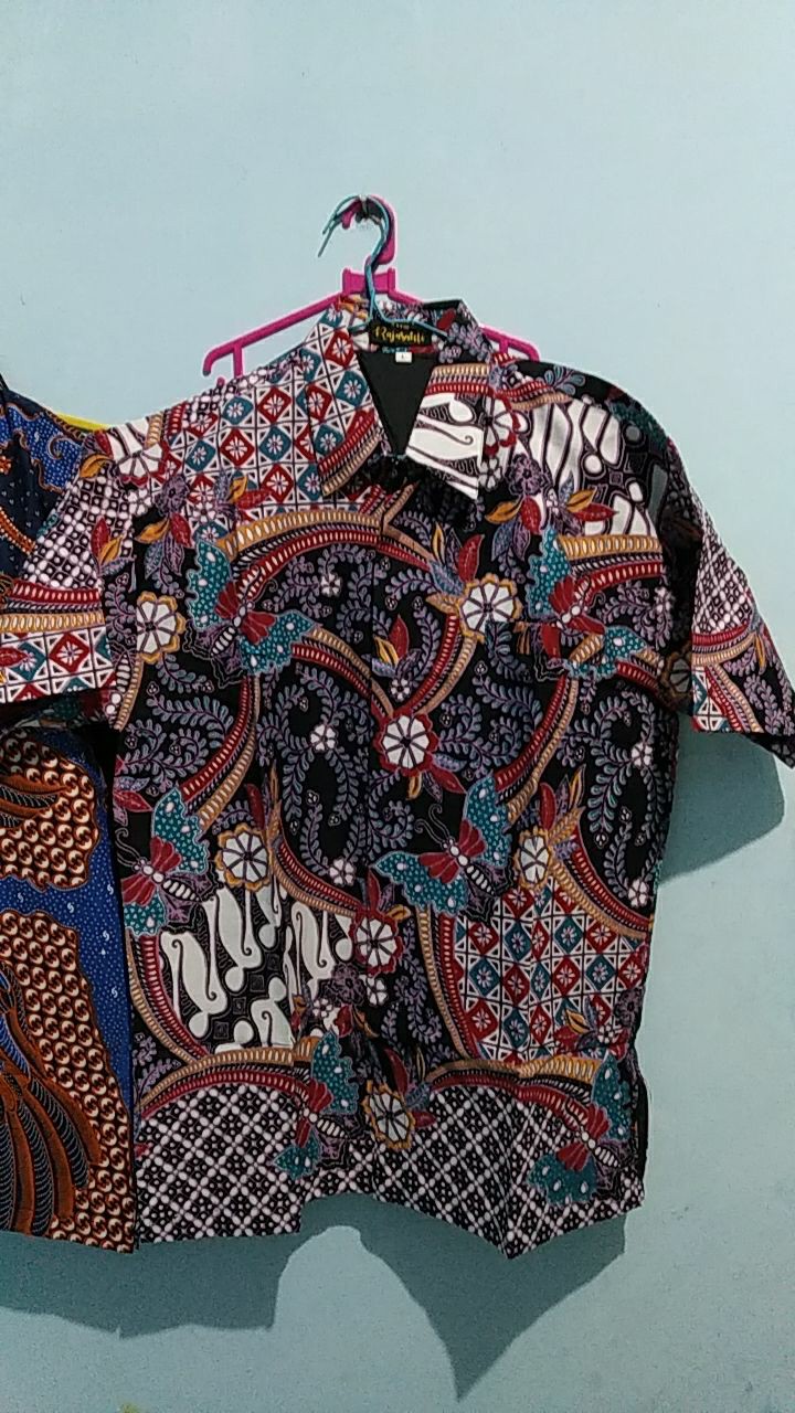Batik Solo Kupu Ungu Pendek Kemeja Pria Katun Halus Sragenan Full Furing