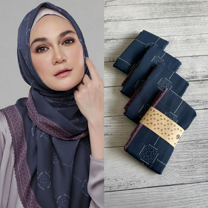 hijab segiempat voal motif koran arab premium / segiempat koran arab lasercut premium sz 115 x 115cm-Luna navy