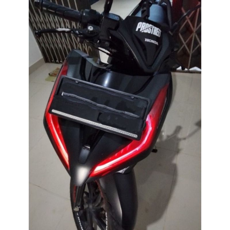 Stiker alis lampu vario new 2018 - 2022/ stiker lampu alis Vario 150 new/ stiker lampu vario 125 new