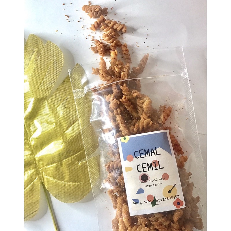 

Cemal-Cemil by Maulinamonday “Makaroni Spiral Pedas Ayam Bawang”