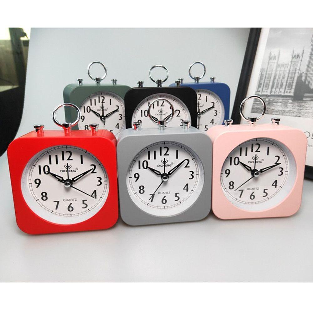 Solighter Jam Weker Bulat Persegi Meja Kreatif Samping Tempat Tidur Stylish Hias Modern Simple Snooze Alarm Clock