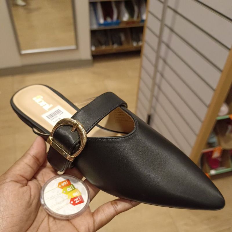 PAYLESS FLATSHOES BUCKLE MULE BLACK 196182 BY FIONI