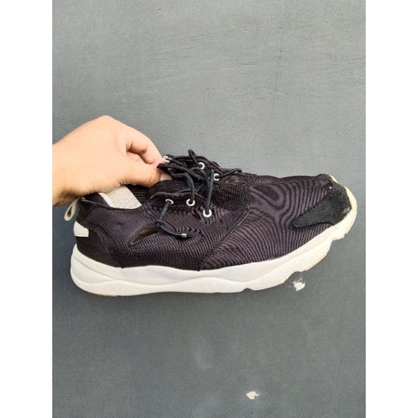 REEBOK ULTRALITE | SEPATU SECOND