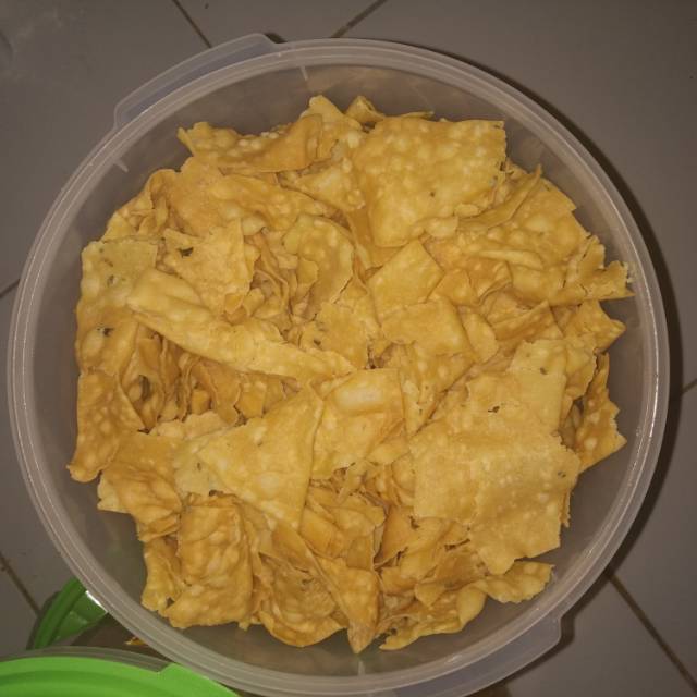 

PANGSIT GORENG CIKUR RENYAH UKURAN 1KG