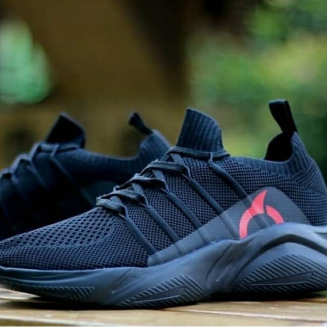 Sepatu Sneakers Ortuseight Invaders