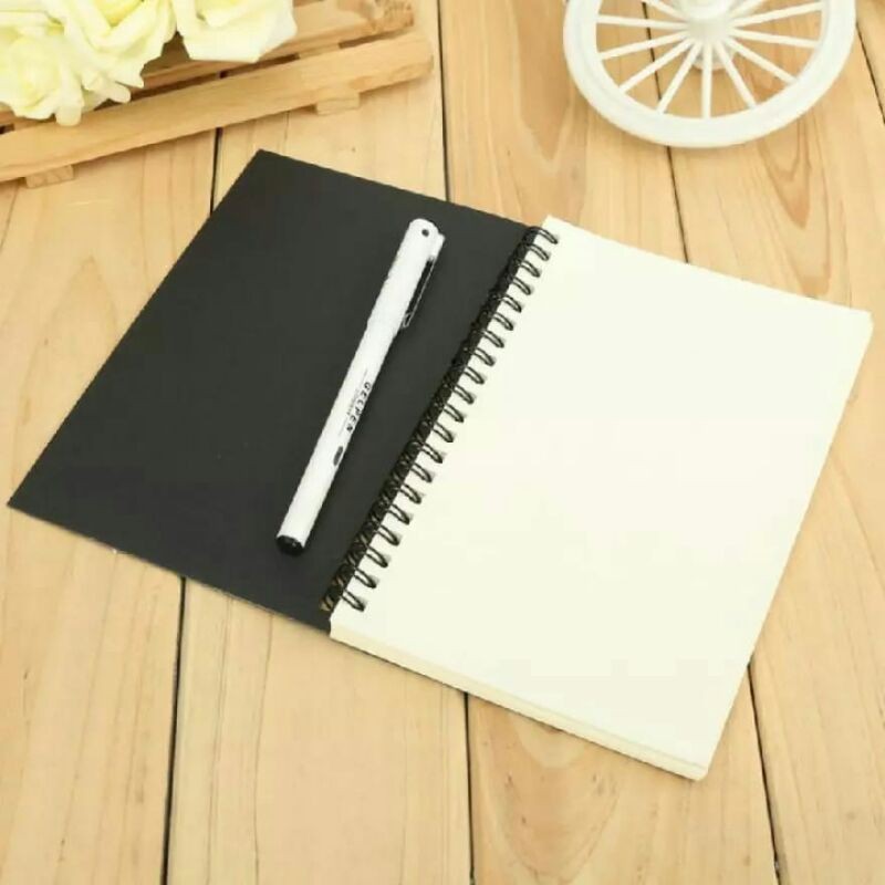 sketch book Buku sketsa/desain cover aesthetic-Cver hitam isi cream