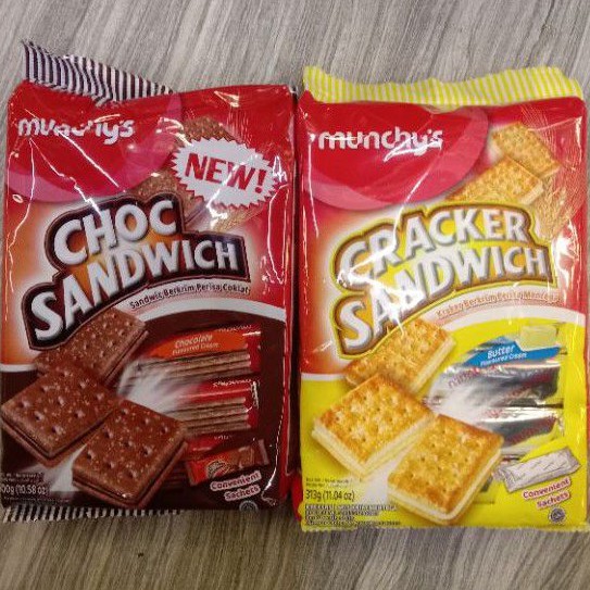 

Munchy's biskuit CRACKER SANDWICH MENTEGA / CHOC SANDWICH COKLAT 300gr.