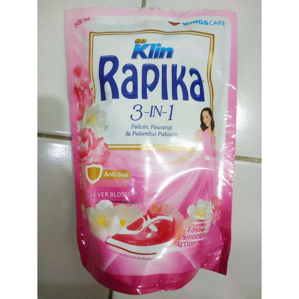 Rapika Pelicin Pakaian 3 in 1 Forever Blossom 400ml