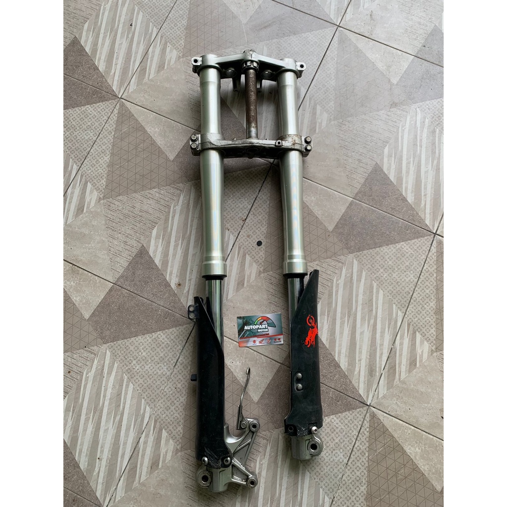 Upsidedown shockbreaker shock bagian depan Kawasaki Klx BF copotan kawasaki klx 150 dtrancker origin