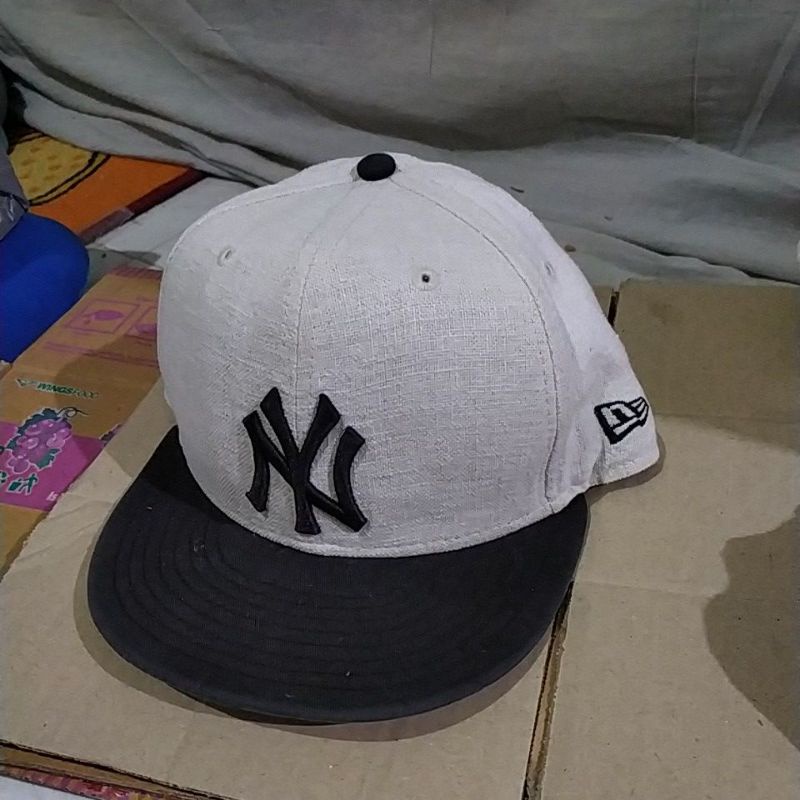 Topi kak Martin hasil begadang
