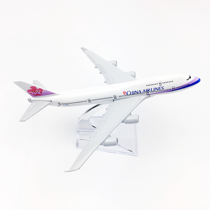 Model Pesawat Terbang B747 Model Boeing 747 Airways Bahan Metal Diecast 16CM / 20CM