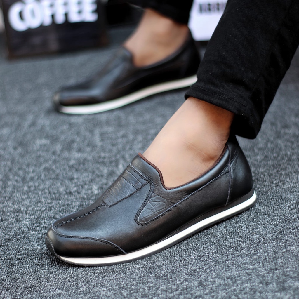 Abraham Gavin - Sepatu Casual Sneakers Pria Kulit Asli Kerja Santai Hitam