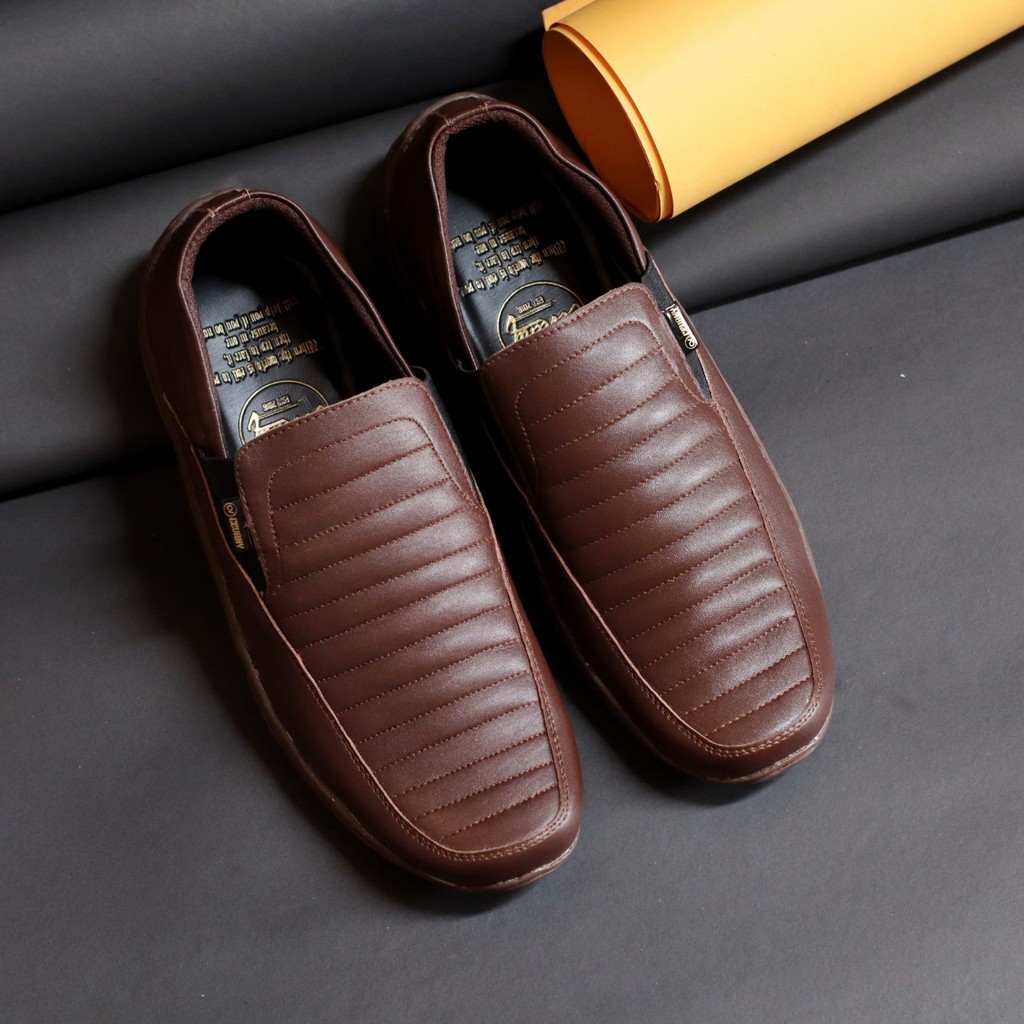 Sepatu Kasual Slip On Pria Original CVNY Kulit Asli  Sepatu Kerja Casual Premium Terbaru Terlaris