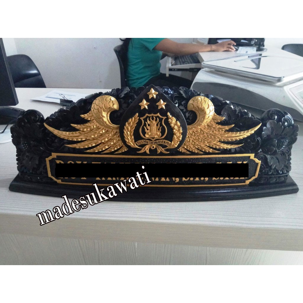 Papan nama Name plate Kayu ukiran bali lambang tribrata polisi