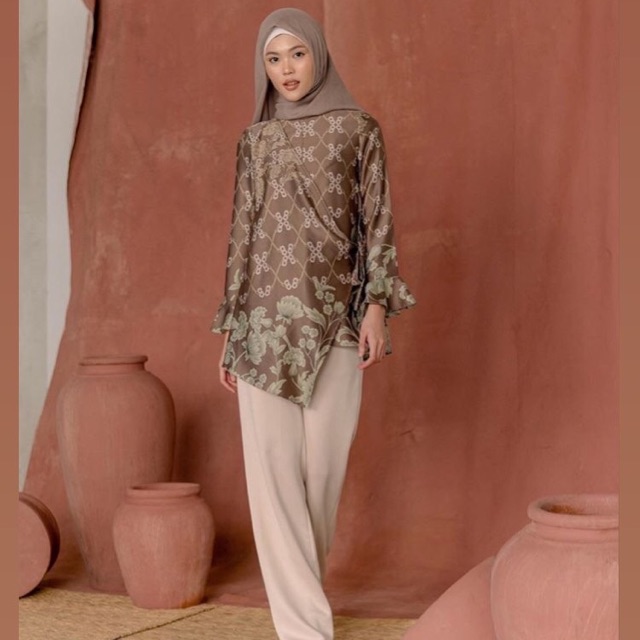 Preloved Sumbawa Blouse in Soil