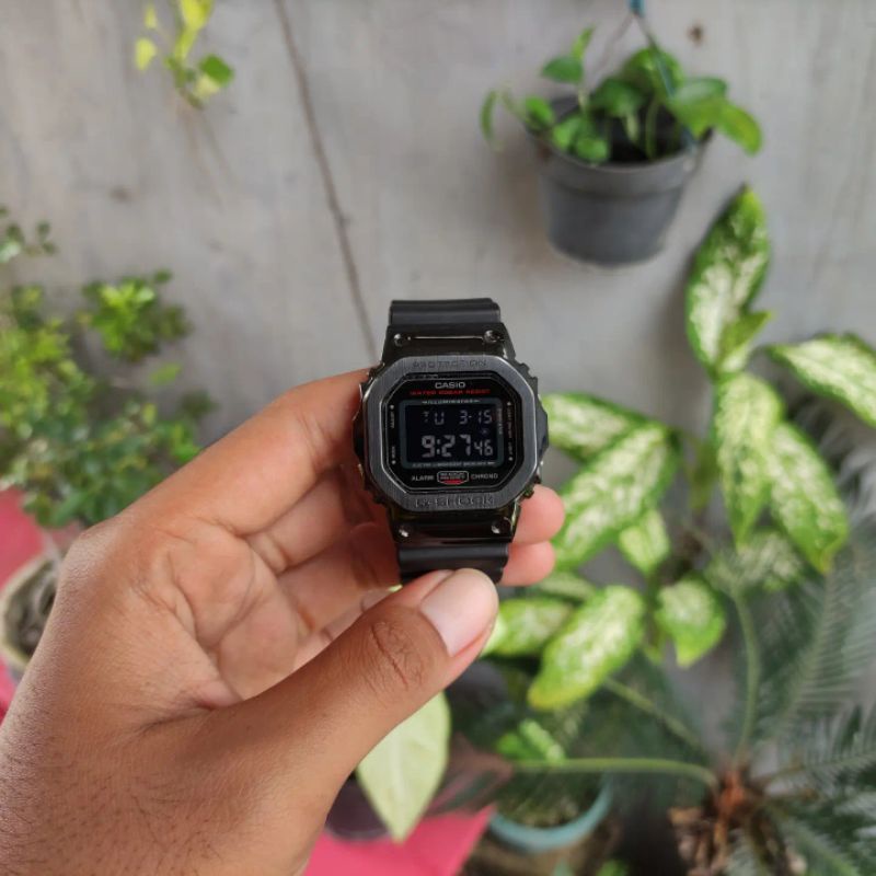 CASIO G-SHOCK DW-5600HR-1DR (BEZEL METAl) SECOND, LIKE NEW, MULUS