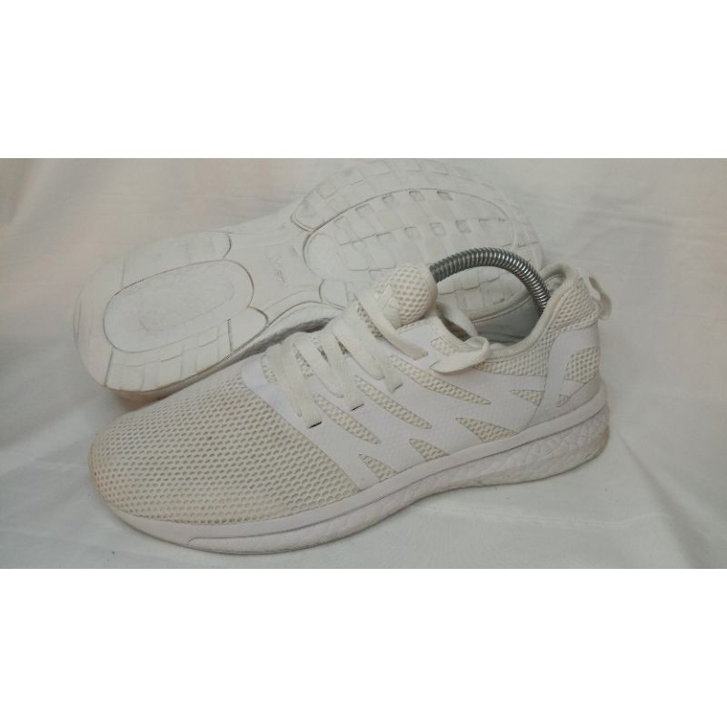 SEPATU XTEP