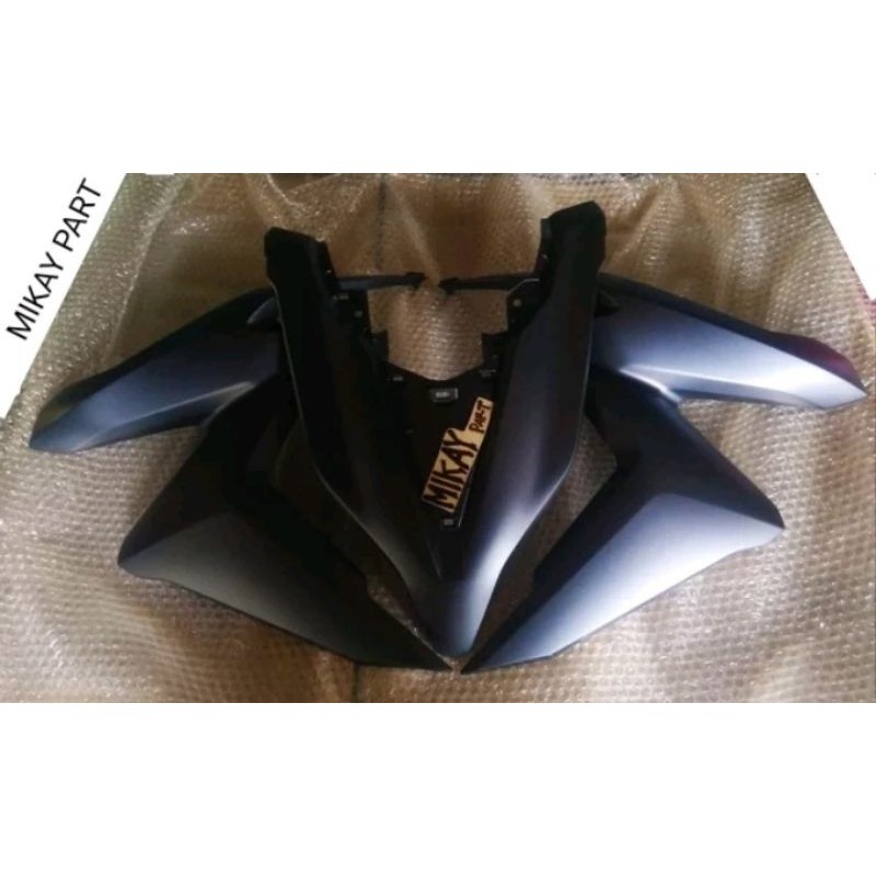 Tameng depan sayap kanan kiri Vario click 125 150 esp new 2018 biru doff