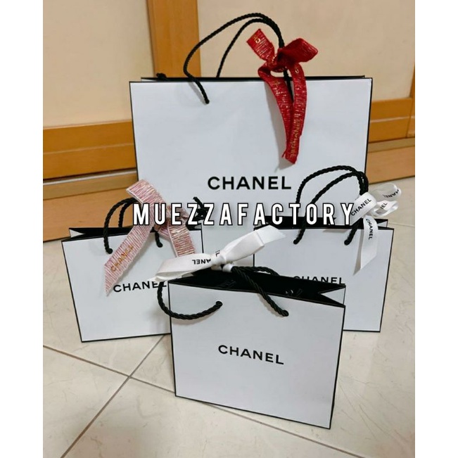 

PAPERBAG CHANEL TAS KADO AUTHENTIC - NO PITA