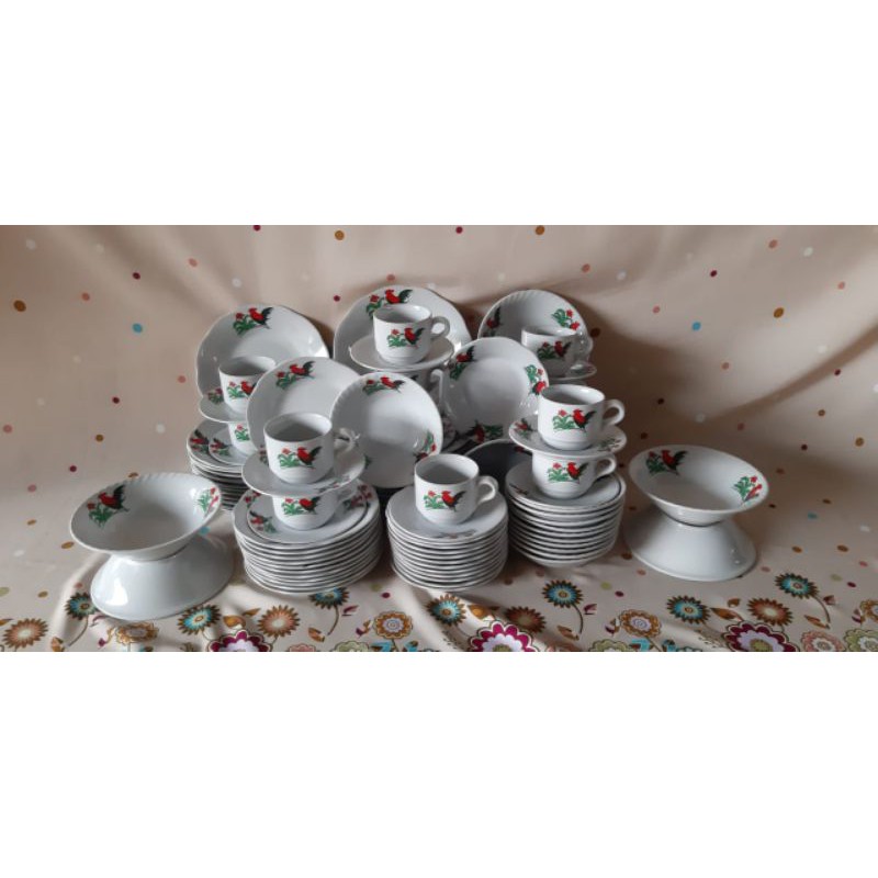 dinner set piring ayam kukuruyuk 96 pcs unik