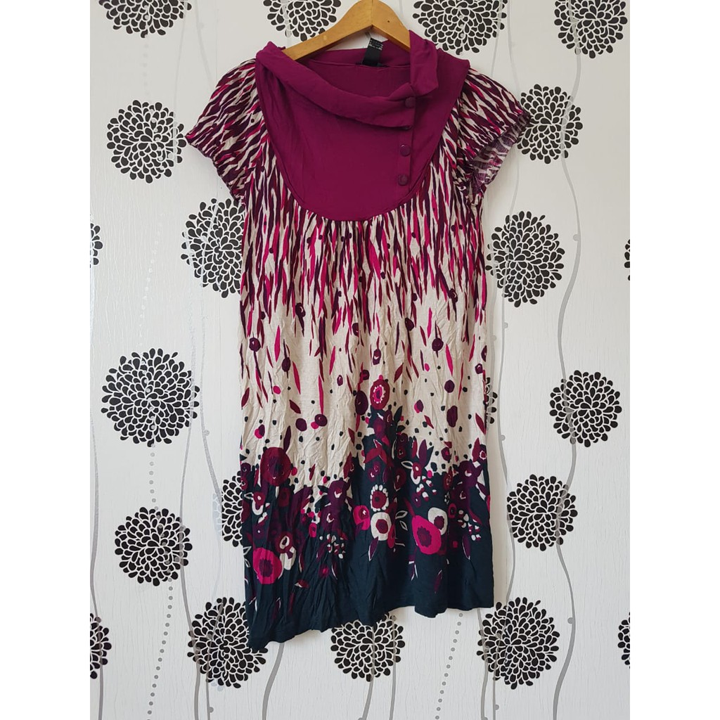 Dress Mango Warna Ungu Putih Hitam Motif Kerah Lipat Lengan Pendek Preloved