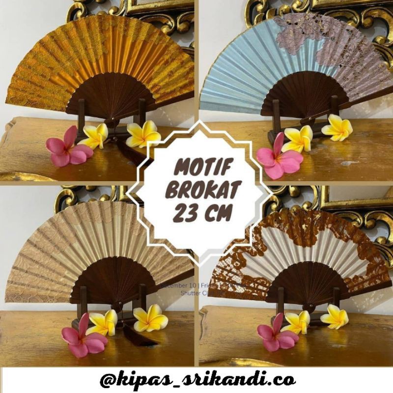 Kipas Tangan/souvenir Kipas/Brokat Kipas Srikandi Brokat (bisa ukir nama kamu di tangkai kipas)
