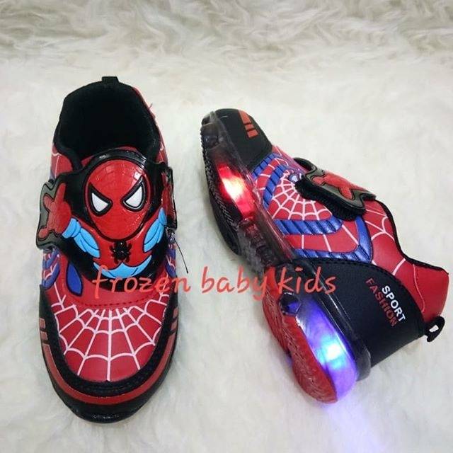 SEPATU LAMPU SPIDERMAN . SEPATU SPIDERMAN MERAH DENGAN LAMPU