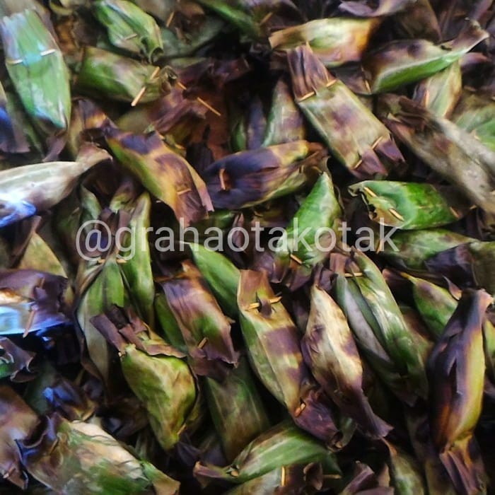 

otak otak daun Belinyu