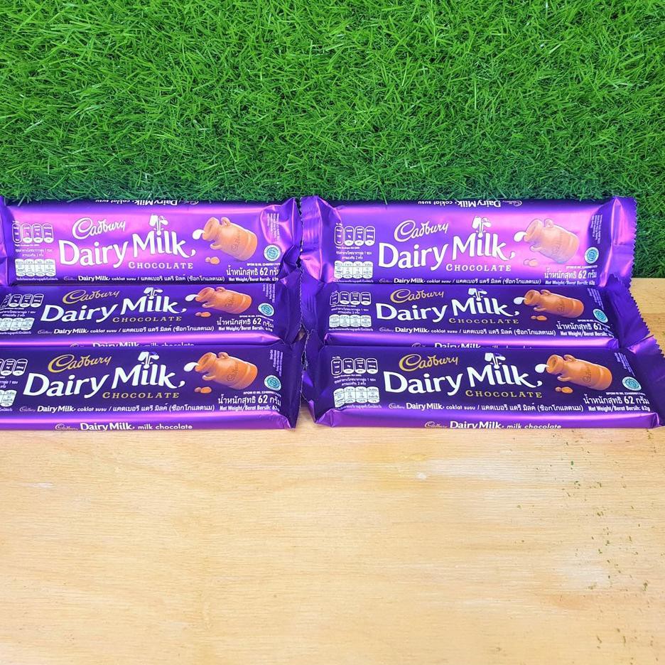 

FOR SALE >>> 512RAT Coklat Cadbury Dairy Milk Chocolate 62 gr / Promo Coklat / Exp 1121 / Halal