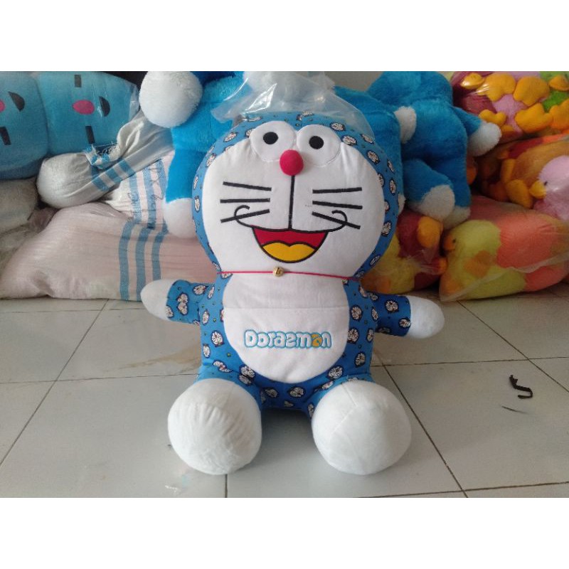 Boneka Doraemon jumbo motif