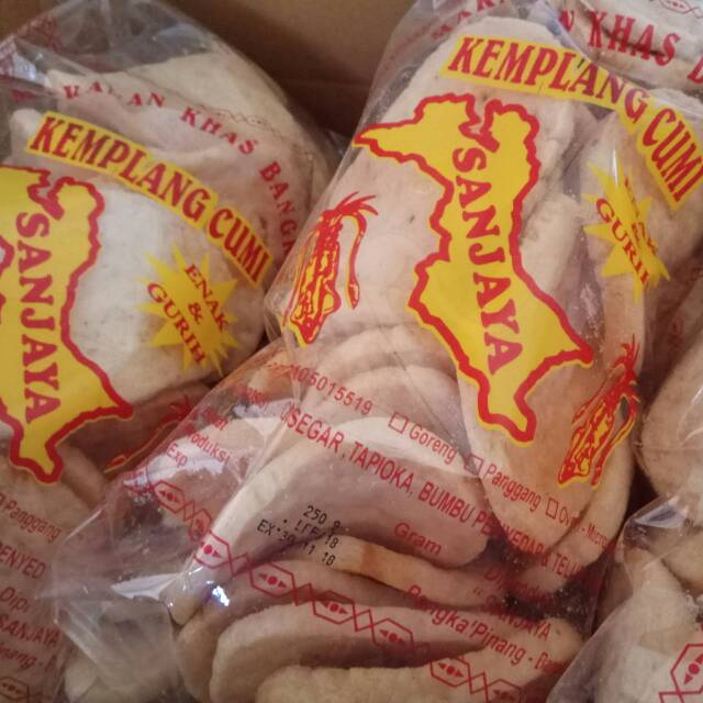 

Murahhhh...Kemplang cumi asli bangka enakkkk..