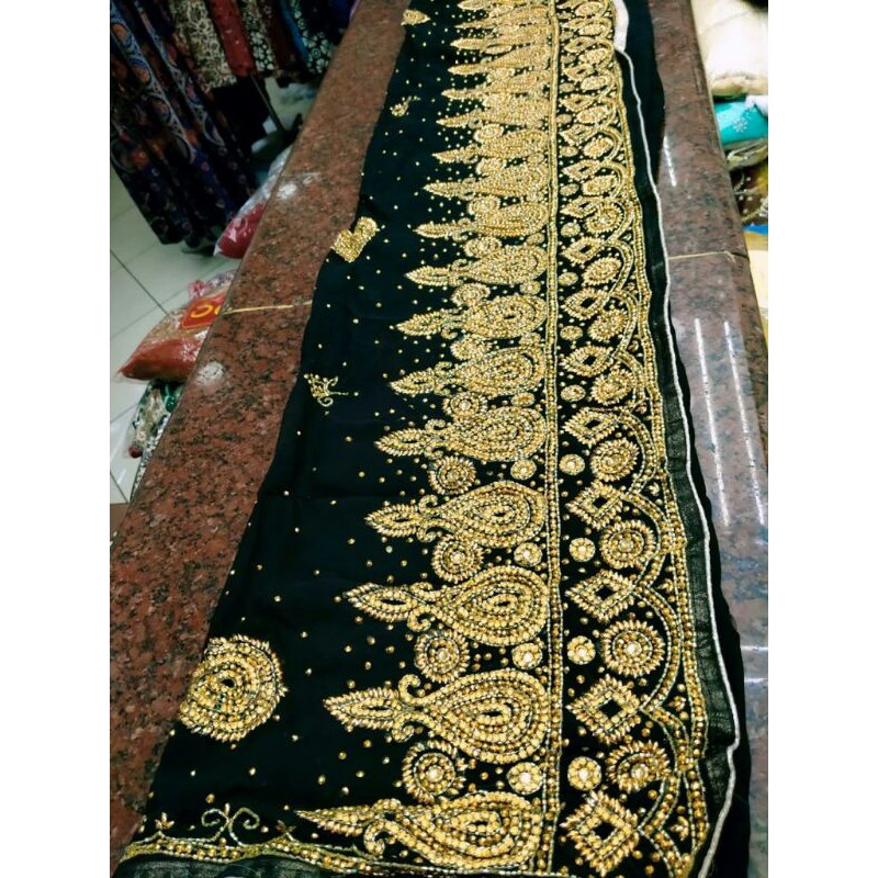 SARI INDIA SWAROVSKY MEWAH