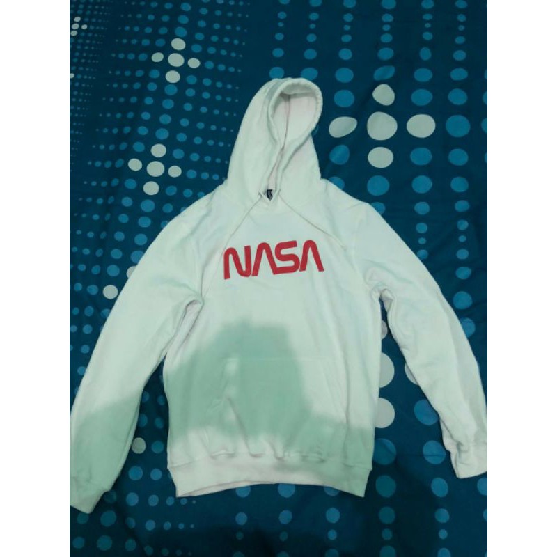 Jaket Sweater Hoodie H&M Nasa Logo Merah Warna Putih